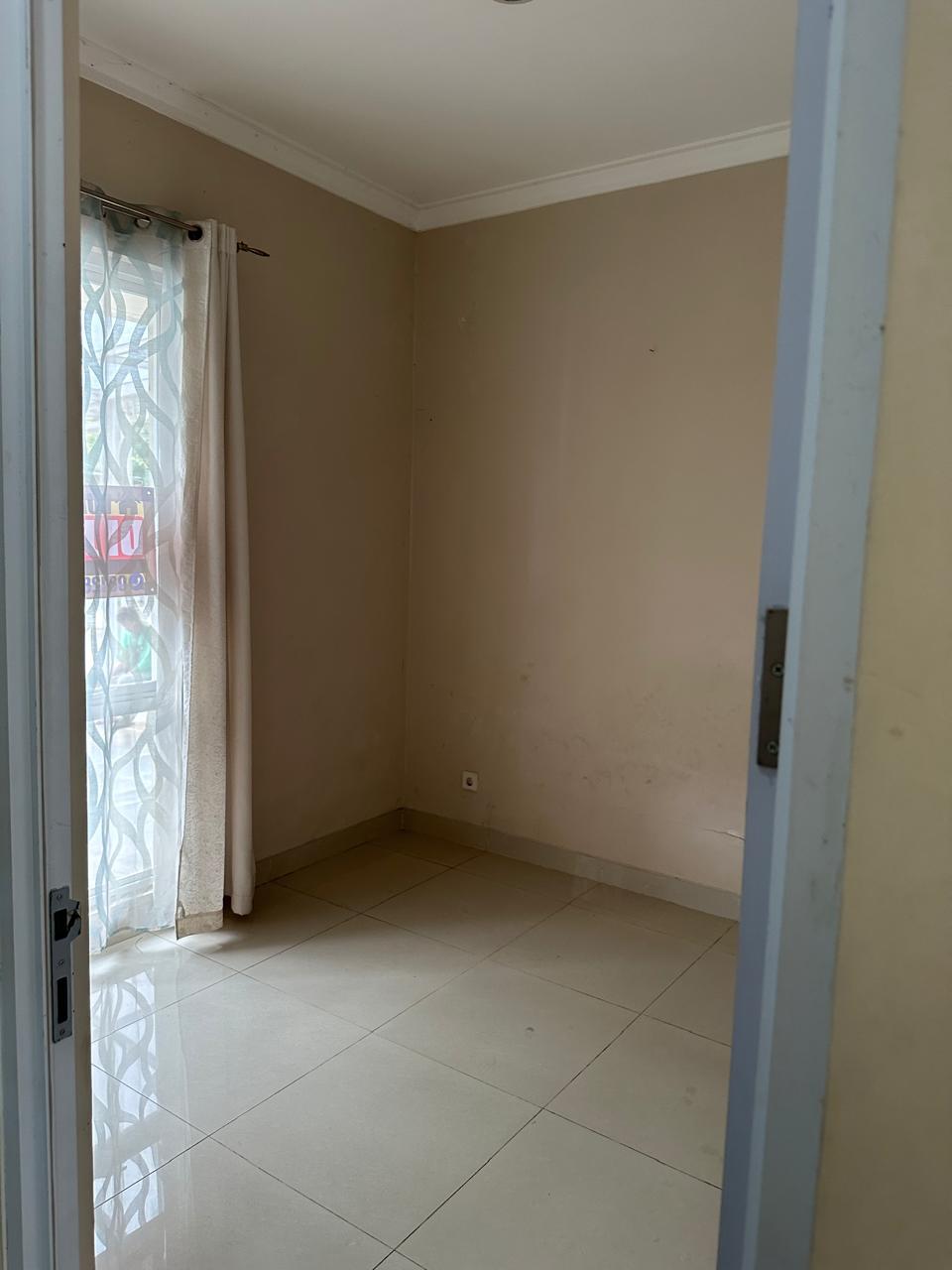 Rumah di Jual di Cherryville Grand Wisata